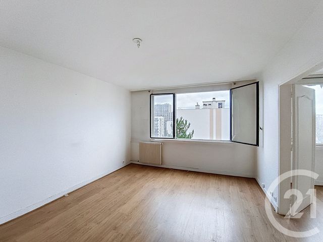 Appartement F3 à vendre - 3 pièces - 64.79 m2 - ST DENIS - 93 - ILE-DE-FRANCE - Century 21 Riva Immobilier