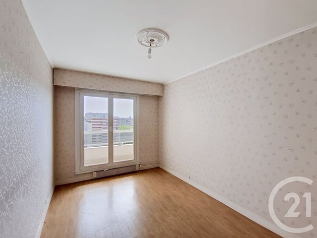 Appartement F4 à vendre - 4 pièces - 79.59 m2 - ST DENIS - 93 - ILE-DE-FRANCE - Century 21 Riva Immobilier