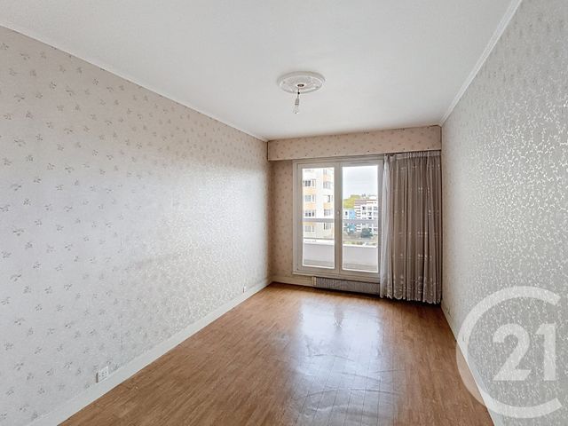 Appartement F4 à vendre - 4 pièces - 79.59 m2 - ST DENIS - 93 - ILE-DE-FRANCE - Century 21 Riva Immobilier