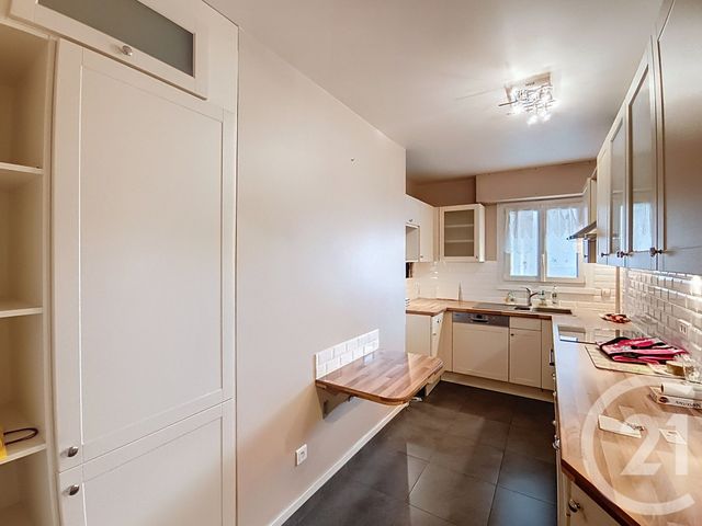 Appartement F4 à vendre - 4 pièces - 79.59 m2 - ST DENIS - 93 - ILE-DE-FRANCE - Century 21 Riva Immobilier