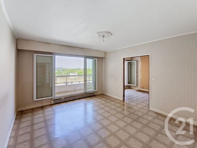 Appartement F4 à vendre - 4 pièces - 79.59 m2 - ST DENIS - 93 - ILE-DE-FRANCE - Century 21 Riva Immobilier