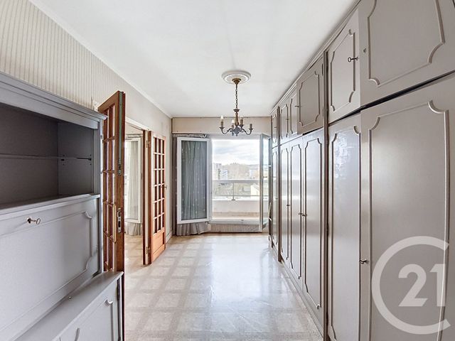 Appartement F4 à vendre - 4 pièces - 79.59 m2 - ST DENIS - 93 - ILE-DE-FRANCE - Century 21 Riva Immobilier