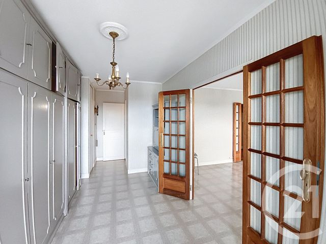 Appartement F4 à vendre - 4 pièces - 79.59 m2 - ST DENIS - 93 - ILE-DE-FRANCE - Century 21 Riva Immobilier