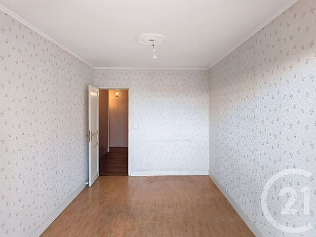 Appartement F4 à vendre - 4 pièces - 79.59 m2 - ST DENIS - 93 - ILE-DE-FRANCE - Century 21 Riva Immobilier