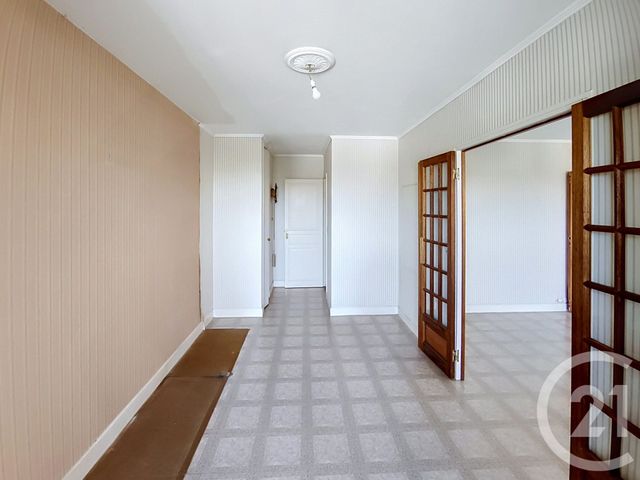 Appartement F4 à vendre - 4 pièces - 79.59 m2 - ST DENIS - 93 - ILE-DE-FRANCE - Century 21 Riva Immobilier