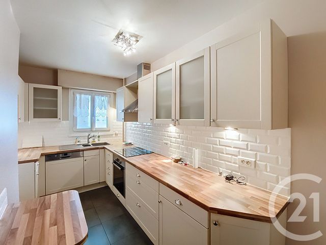 Appartement F4 à vendre - 4 pièces - 79.59 m2 - ST DENIS - 93 - ILE-DE-FRANCE - Century 21 Riva Immobilier