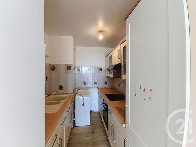 Appartement F2 à vendre - 2 pièces - 46.52 m2 - ST DENIS - 93 - ILE-DE-FRANCE - Century 21 Riva Immobilier