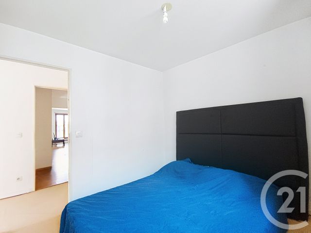 Appartement F4 à vendre - 4 pièces - 79.65 m2 - ST DENIS - 93 - ILE-DE-FRANCE - Century 21 Riva Immobilier