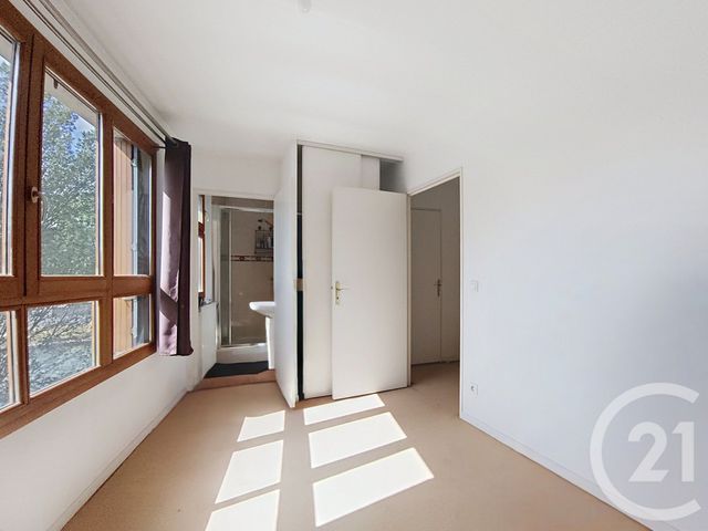 Appartement F4 à vendre - 4 pièces - 79.65 m2 - ST DENIS - 93 - ILE-DE-FRANCE - Century 21 Riva Immobilier
