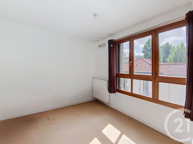 Appartement F4 à vendre - 4 pièces - 79.65 m2 - ST DENIS - 93 - ILE-DE-FRANCE - Century 21 Riva Immobilier
