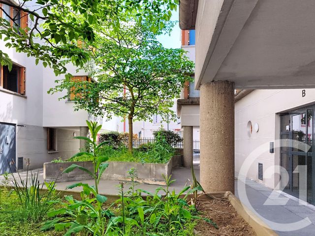 Appartement F4 à vendre - 4 pièces - 79.65 m2 - ST DENIS - 93 - ILE-DE-FRANCE - Century 21 Riva Immobilier