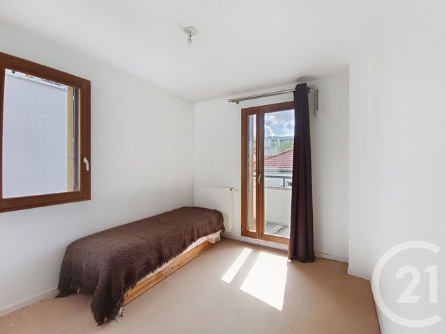 Appartement F4 à vendre - 4 pièces - 79.65 m2 - ST DENIS - 93 - ILE-DE-FRANCE - Century 21 Riva Immobilier