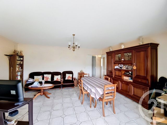 Appartement F5 à vendre - 4 pièces - 100.5 m2 - ST DENIS - 93 - ILE-DE-FRANCE - Century 21 Riva Immobilier