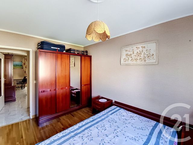 Appartement F5 à vendre - 4 pièces - 100.5 m2 - ST DENIS - 93 - ILE-DE-FRANCE - Century 21 Riva Immobilier