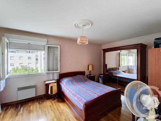 Appartement F5 à vendre - 4 pièces - 100.5 m2 - ST DENIS - 93 - ILE-DE-FRANCE - Century 21 Riva Immobilier