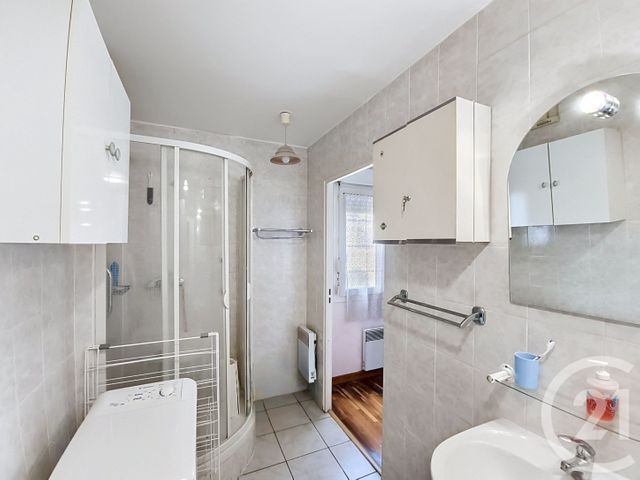 Appartement F5 à vendre - 4 pièces - 100.5 m2 - ST DENIS - 93 - ILE-DE-FRANCE - Century 21 Riva Immobilier