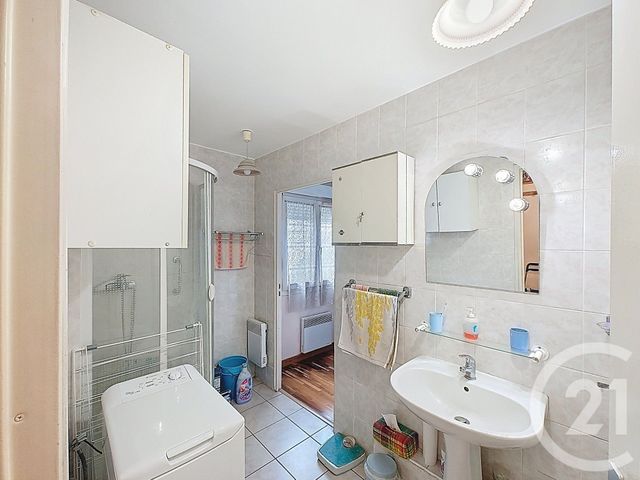 Appartement F5 à vendre - 4 pièces - 100.5 m2 - ST DENIS - 93 - ILE-DE-FRANCE - Century 21 Riva Immobilier