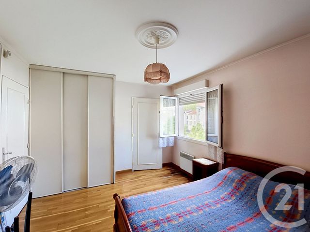 Appartement F5 à vendre - 4 pièces - 100.5 m2 - ST DENIS - 93 - ILE-DE-FRANCE - Century 21 Riva Immobilier
