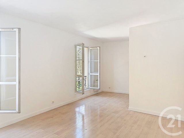 Appartement F2 à vendre - 2 pièces - 48.5 m2 - ST DENIS - 93 - ILE-DE-FRANCE - Century 21 Riva Immobilier