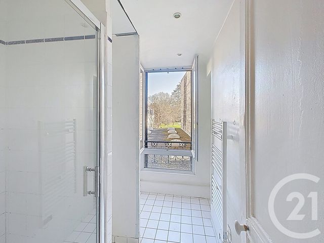 Appartement F2 à vendre - 2 pièces - 48.5 m2 - ST DENIS - 93 - ILE-DE-FRANCE - Century 21 Riva Immobilier