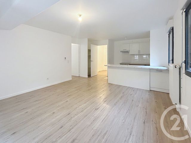 Appartement à vendre - 4 pièces - 88.08 m2 - MONTREUIL - 93 - ILE-DE-FRANCE - Century 21 Riva Immobilier