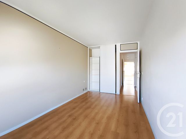 Appartement F3 à louer - 3 pièces - 68.39 m2 - ST DENIS - 93 - ILE-DE-FRANCE - Century 21 Riva Immobilier