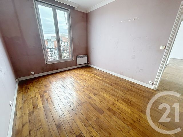 Appartement F2 à vendre - 2 pièces - 37.35 m2 - ST DENIS - 93 - ILE-DE-FRANCE - Century 21 Riva Immobilier