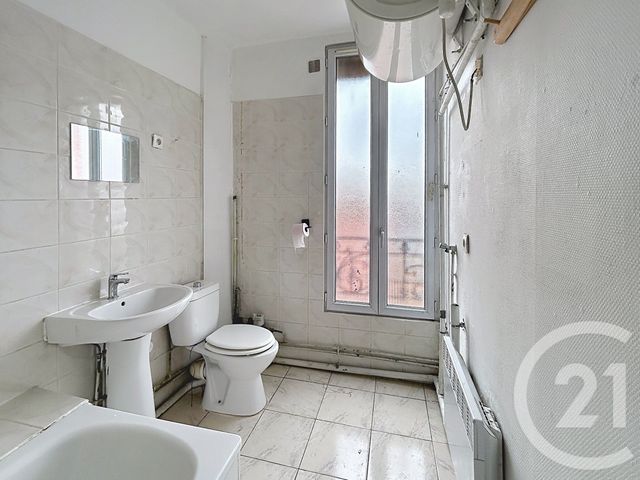 Appartement F2 à vendre - 2 pièces - 37.35 m2 - ST DENIS - 93 - ILE-DE-FRANCE - Century 21 Riva Immobilier