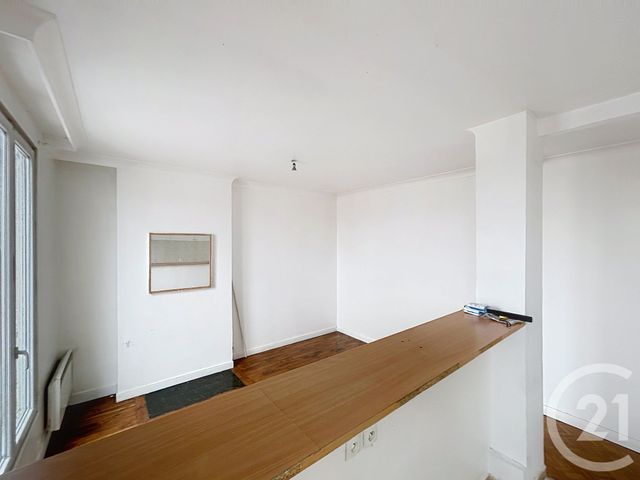 Appartement F2 à vendre - 2 pièces - 37.35 m2 - ST DENIS - 93 - ILE-DE-FRANCE - Century 21 Riva Immobilier