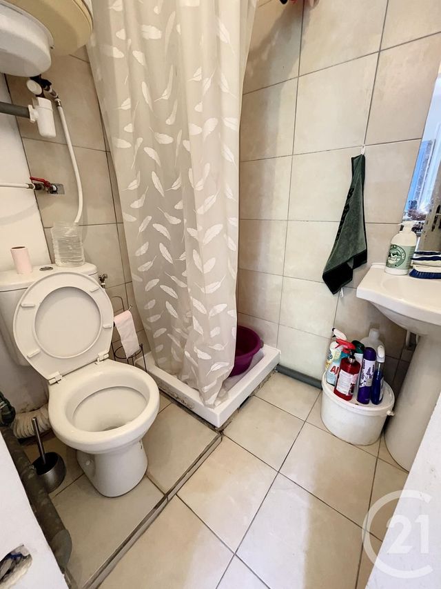 Appartement F2 à vendre - 2 pièces - 31.77 m2 - ST DENIS - 93 - ILE-DE-FRANCE - Century 21 Riva Immobilier