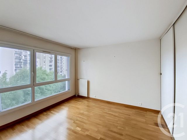 Appartement F4 à louer - 4 pièces - 78.83 m2 - ST DENIS - 93 - ILE-DE-FRANCE - Century 21 Riva Immobilier