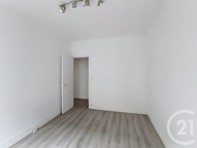 Appartement F2 à vendre - 2 pièces - 33.05 m2 - ST DENIS - 93 - ILE-DE-FRANCE - Century 21 Riva Immobilier