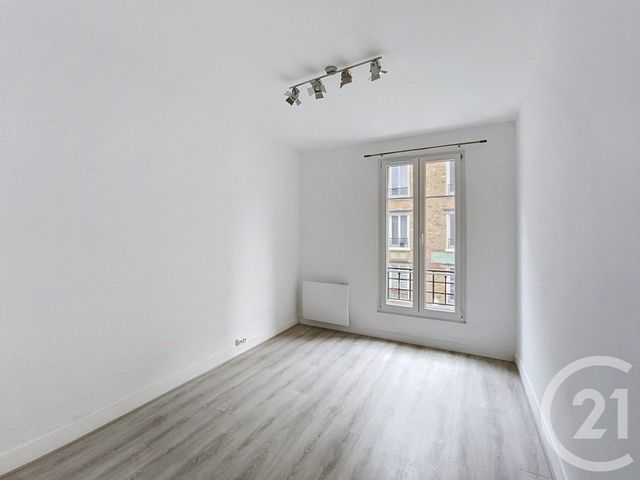 Appartement F2 à vendre - 2 pièces - 33.05 m2 - ST DENIS - 93 - ILE-DE-FRANCE - Century 21 Riva Immobilier