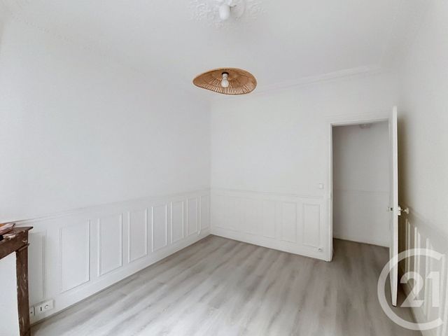 Appartement F2 à vendre - 2 pièces - 33.05 m2 - ST DENIS - 93 - ILE-DE-FRANCE - Century 21 Riva Immobilier
