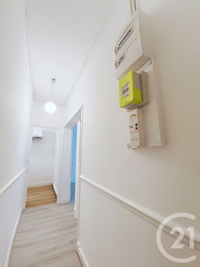 Appartement F2 à vendre - 2 pièces - 33.05 m2 - ST DENIS - 93 - ILE-DE-FRANCE - Century 21 Riva Immobilier