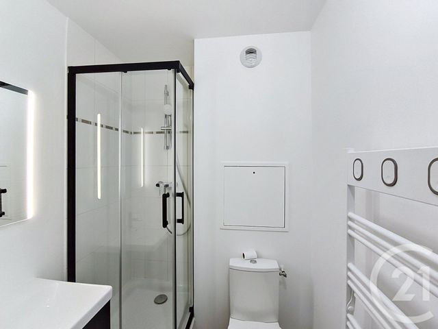 Appartement F5 à vendre - 5 pièces - 93.37 m2 - ST DENIS - 93 - ILE-DE-FRANCE - Century 21 Riva Immobilier