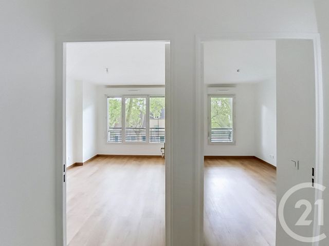 Appartement F5 à vendre - 5 pièces - 93.37 m2 - ST DENIS - 93 - ILE-DE-FRANCE - Century 21 Riva Immobilier