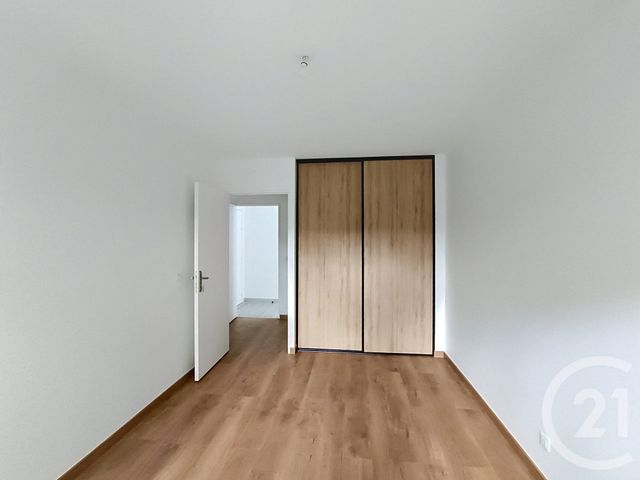 Appartement F5 à vendre - 5 pièces - 93.37 m2 - ST DENIS - 93 - ILE-DE-FRANCE - Century 21 Riva Immobilier