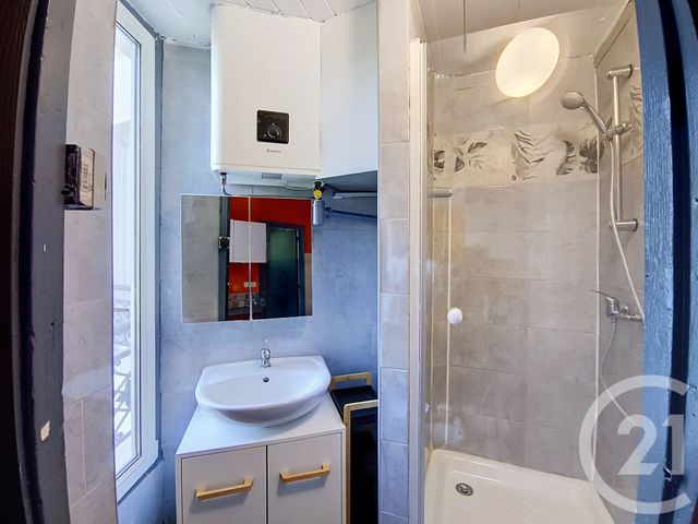 Appartement F2 à vendre - 2 pièces - 21.59 m2 - ST DENIS - 93 - ILE-DE-FRANCE - Century 21 Riva Immobilier
