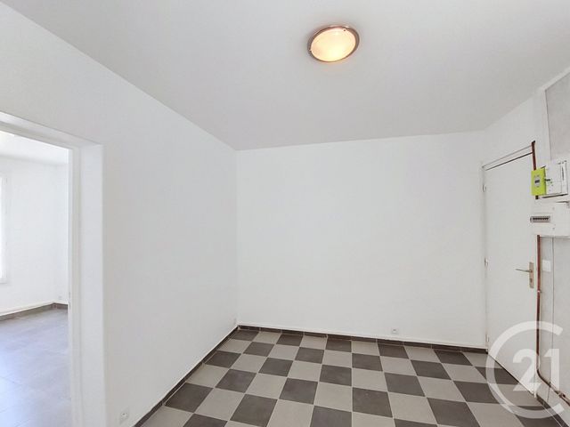 Appartement F3 à vendre - 3 pièces - 39.73 m2 - ST DENIS - 93 - ILE-DE-FRANCE - Century 21 Riva Immobilier