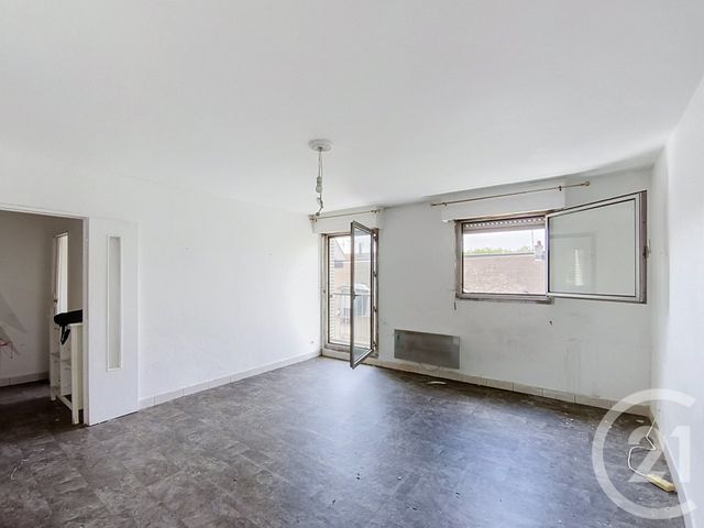 Appartement F3 à vendre - 3 pièces - 62.2 m2 - ST DENIS - 93 - ILE-DE-FRANCE - Century 21 Riva Immobilier