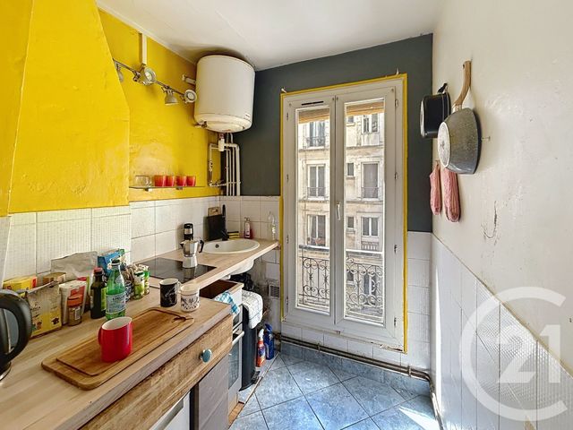 Appartement F2 à vendre - 2 pièces - 37.9 m2 - PARIS - 75018 - ILE-DE-FRANCE - Century 21 Riva Immobilier