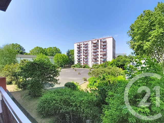 Appartement F4 à vendre - 4 pièces - 73.81 m2 - ST DENIS - 93 - ILE-DE-FRANCE - Century 21 Riva Immobilier