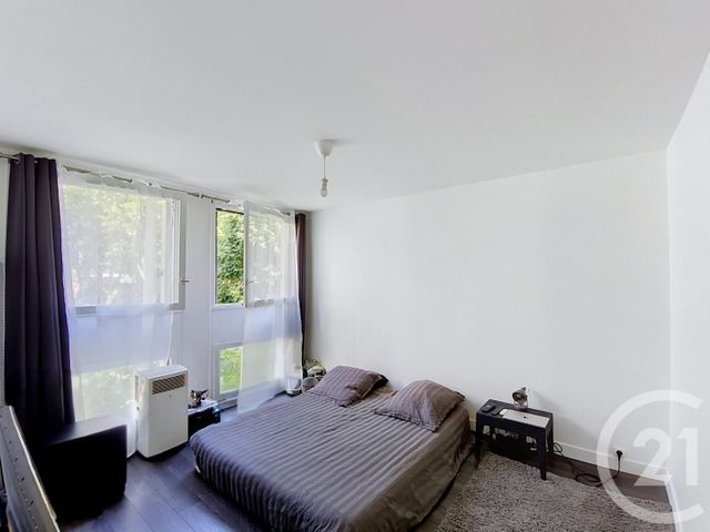 Appartement F4 à vendre - 4 pièces - 73.81 m2 - ST DENIS - 93 - ILE-DE-FRANCE - Century 21 Riva Immobilier