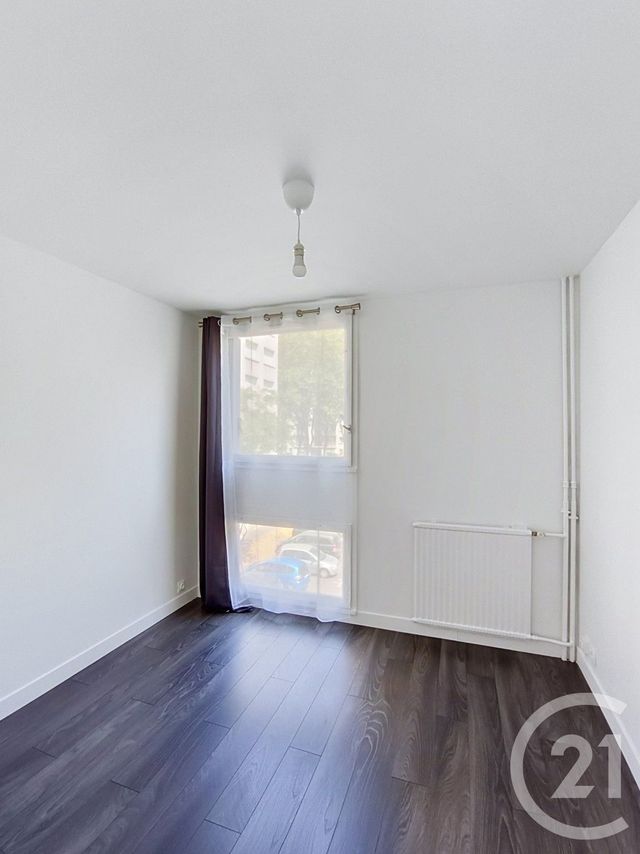 Appartement F4 à vendre - 4 pièces - 73.81 m2 - ST DENIS - 93 - ILE-DE-FRANCE - Century 21 Riva Immobilier