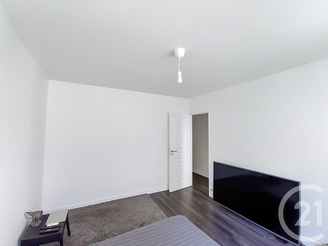 Appartement F4 à vendre - 4 pièces - 73.81 m2 - ST DENIS - 93 - ILE-DE-FRANCE - Century 21 Riva Immobilier