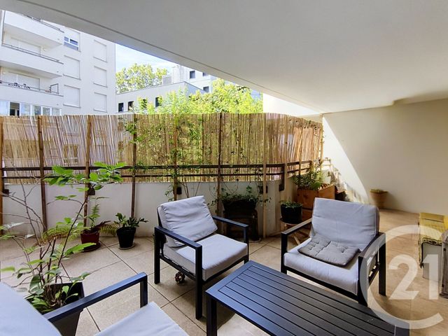 Appartement F3 à vendre - 3 pièces - 67.41 m2 - ST DENIS - 93 - ILE-DE-FRANCE - Century 21 Riva Immobilier
