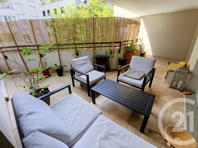 Appartement F3 à vendre - 3 pièces - 67.41 m2 - ST DENIS - 93 - ILE-DE-FRANCE - Century 21 Riva Immobilier