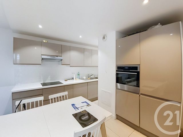 Appartement F3 à vendre - 3 pièces - 67.41 m2 - ST DENIS - 93 - ILE-DE-FRANCE - Century 21 Riva Immobilier