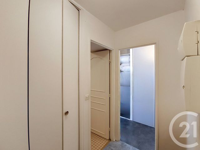 Appartement F2 à vendre - 2 pièces - 39.2 m2 - ST DENIS - 93 - ILE-DE-FRANCE - Century 21 Riva Immobilier